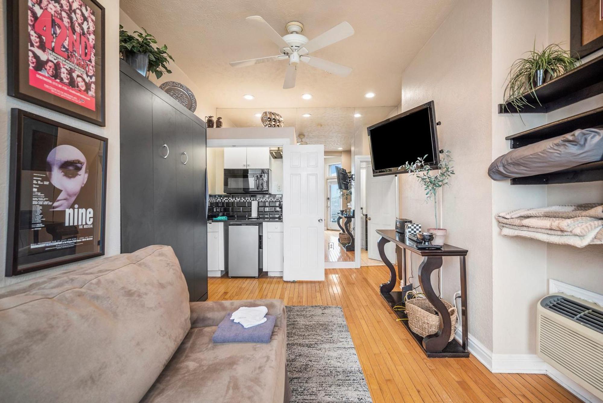 Charming Studio-Panoramic View-Your Pittsburgh Sanctuary Appartement Buitenkant foto